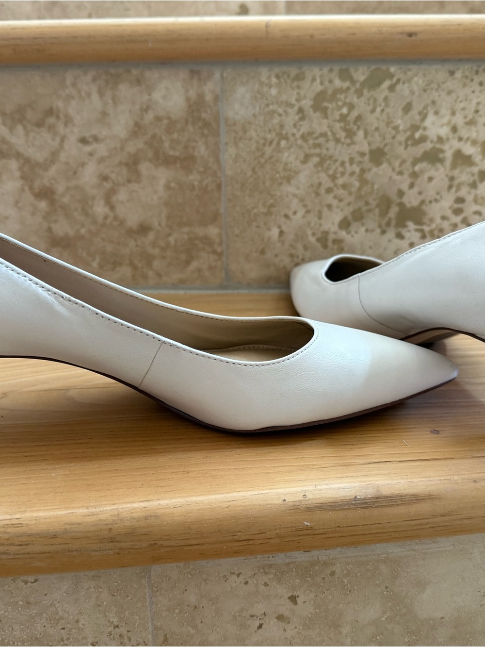 Sam Edelman White Kitten Heel Pumps Size 7 (worn once)